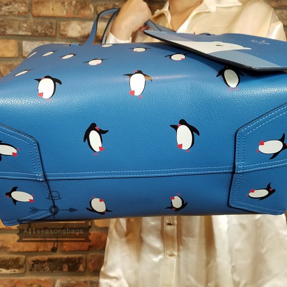 KATE SPADE ARCTIC FRIENDS PENGUIN LARGE REVERSIBLE TOTE W/WRISLET K4745 NWT $35 - Picture 5 of 9